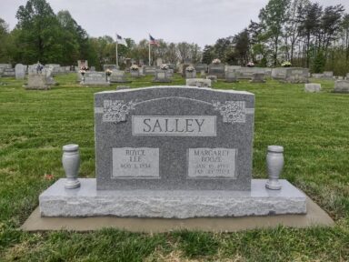Salley - Grey narrow stone with small vases